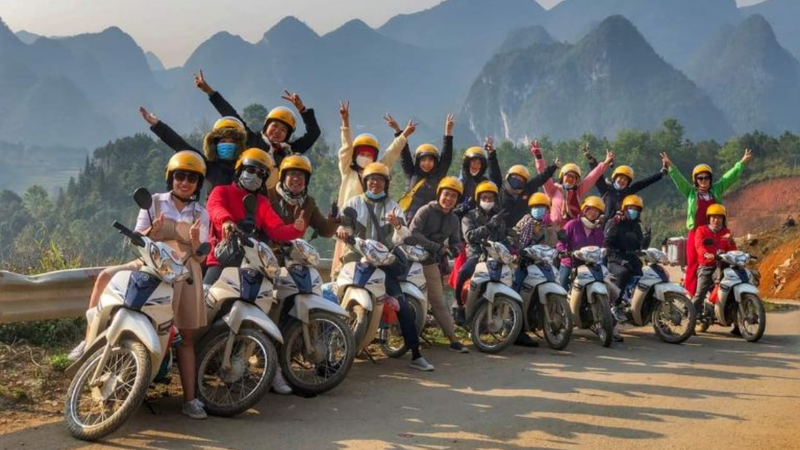 Renting motorbikes in Dong Hoi, Quang Binh (4)